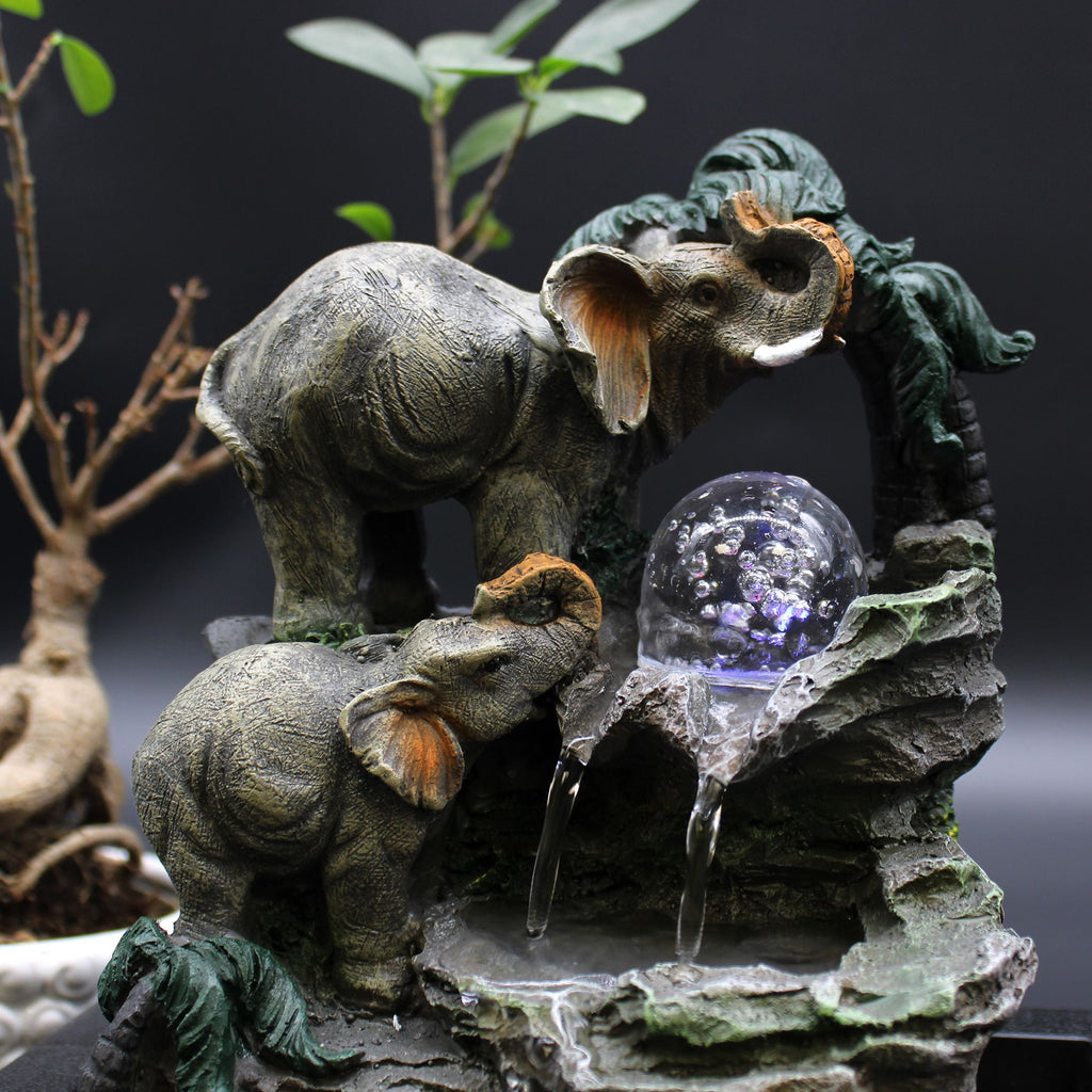 Fuente de agua de sobremesa - 30 cm - Familia de elefantes